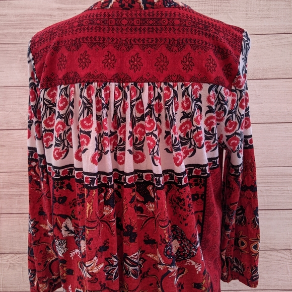 Lucky Brand top, size large in excellent condition - Picture 6 of 16